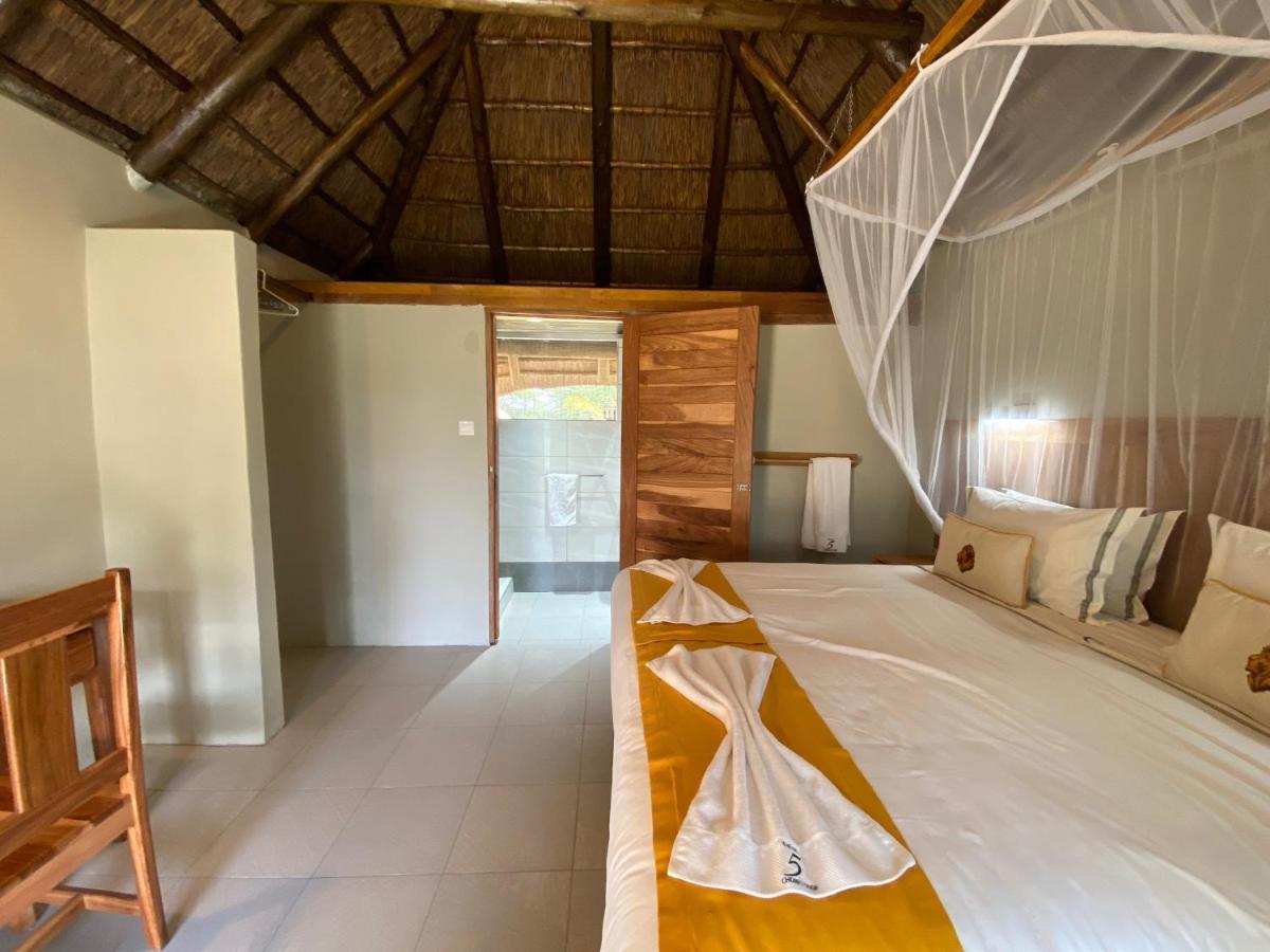 Big 5 Toro Lodge Kasane Exterior foto