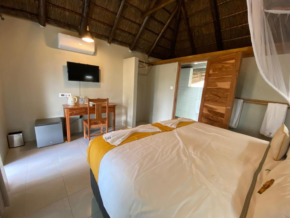 Big 5 Toro Lodge Kasane Exterior foto